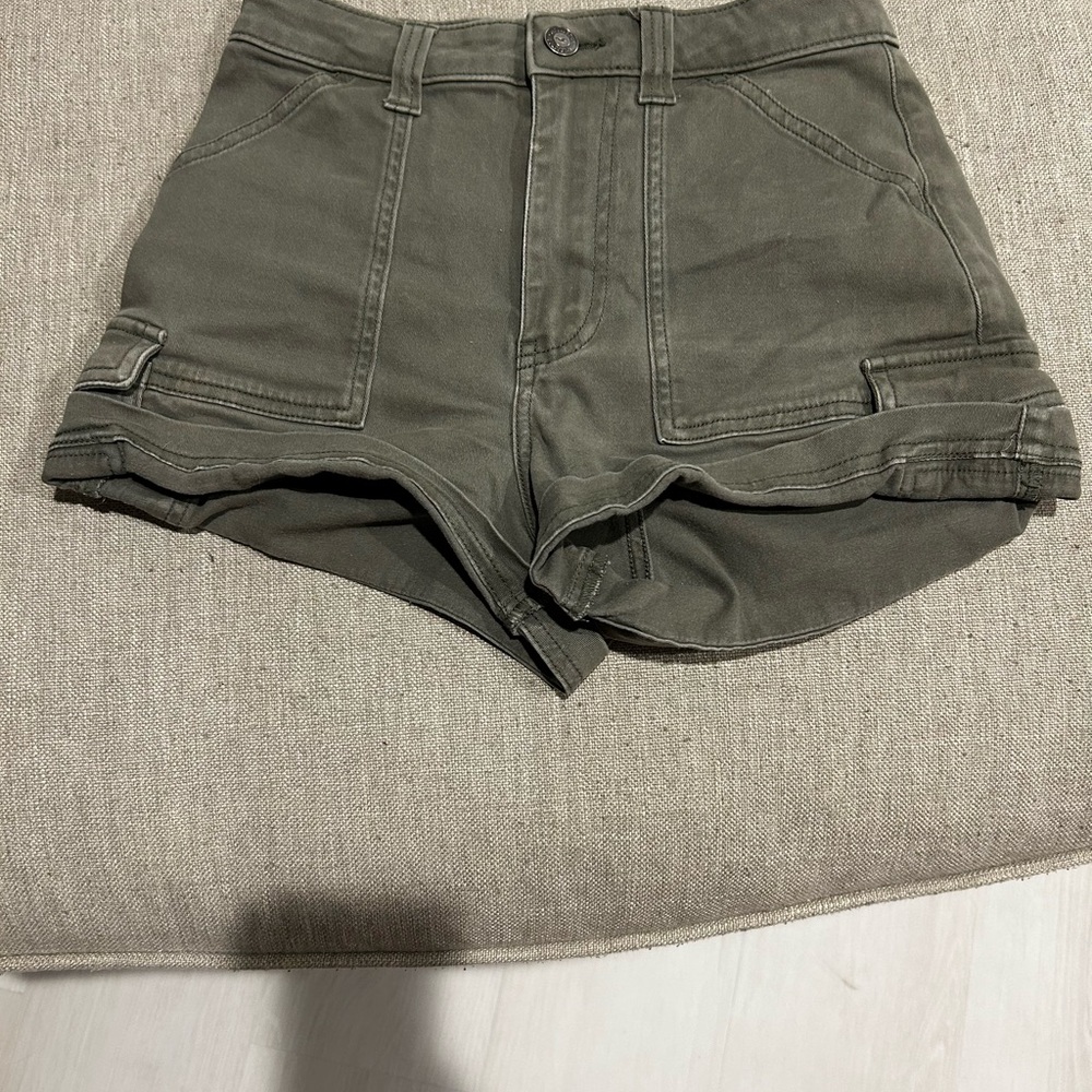 Hollister Dark Olive Women's High Waist Mom Shorts 000